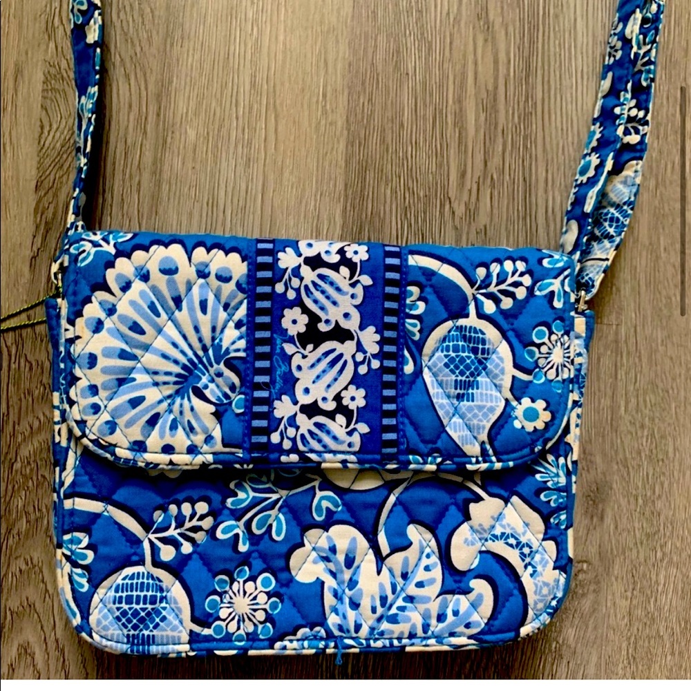 Vera Bradley discontinued print, crossbody
